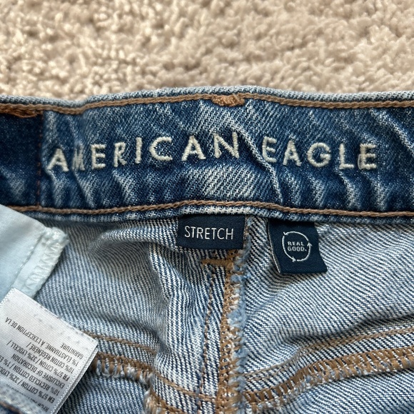 American Eagle Straight Leg Jeans - Picture 2 of 3